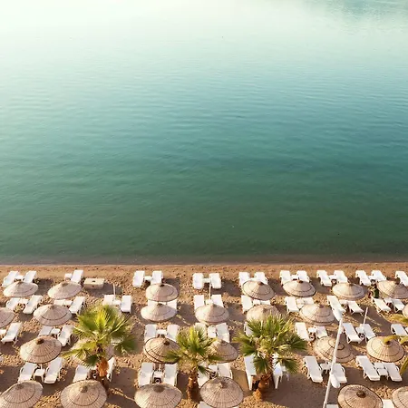 Sunprime Beachfront Отель 3*